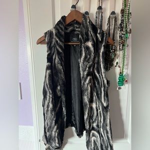 Tart collection faux fur vest